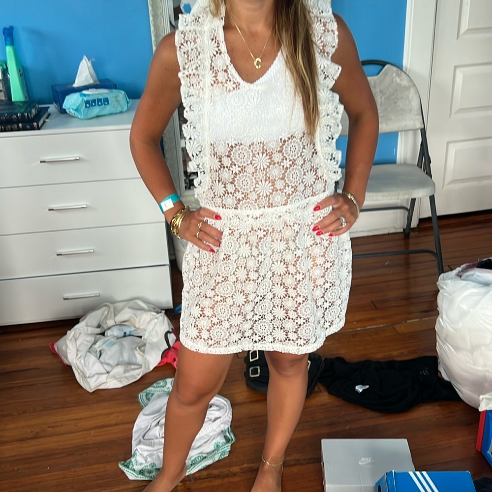 Eyelit white beach coverup 🤍🤍